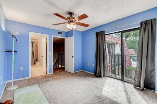 311 Live Oak Ln, Boynton Beach FL 33436-7107 exterior