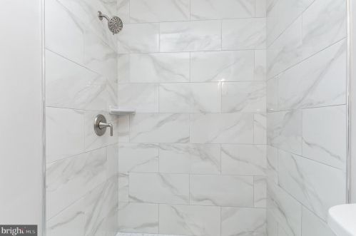 2704 6 St, Washington DC 20024-3800 exterior