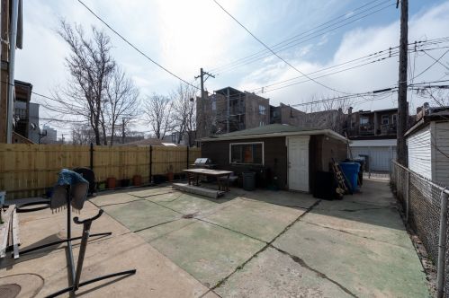 3923 Van Buren St, Chicago IL 60624-3145 exterior