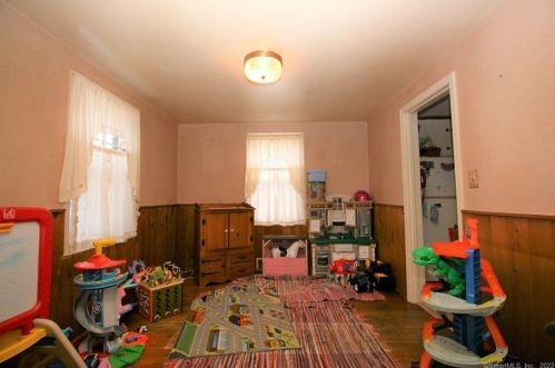 89 Millard St, Torrington CT 06790-3226 exterior