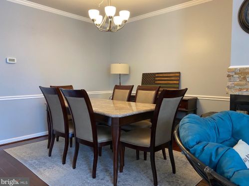 5817 Appleford Dr, Alexandria VA  22315-5625 exterior