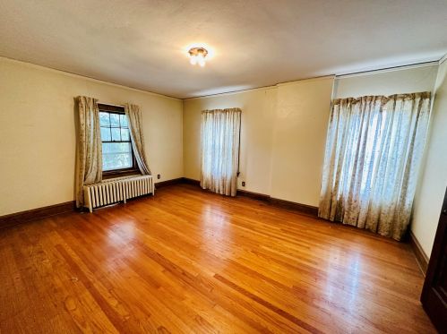 1285 Ransom St, Meskegon MI 49442-3327 exterior