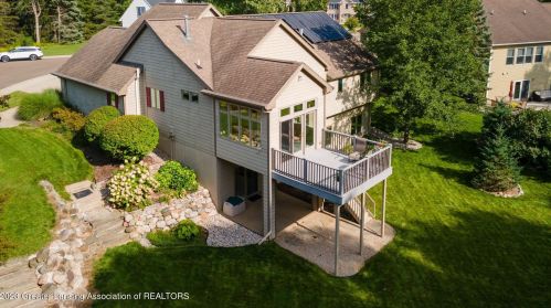 13155 Starwood Ln, Dewitt MI 48820-9028 exterior