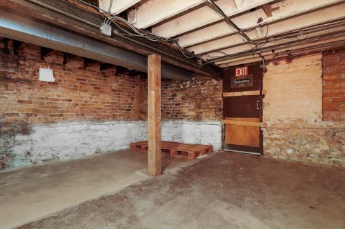 1817 Honore St, Chicago IL 60657-2007 exterior