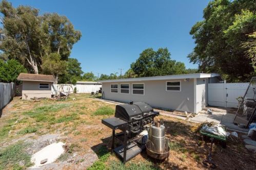 4104 Bay Ave, Tampa FL 33616-1210 exterior