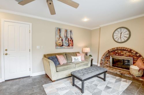 2174 Lacey Dr, Milpitas CA 95035-6122 exterior