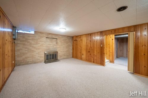 1628 Leffingwell Ave, Grand Rapids MI 49525-3902 exterior