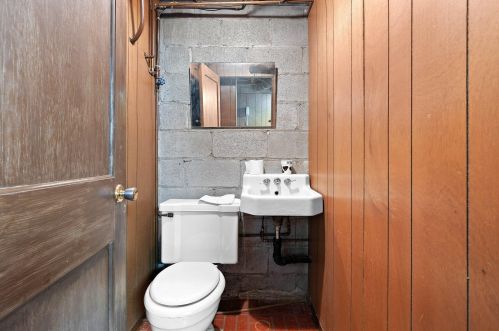 812 24 St, Manitowoc WI 54220-4416 exterior