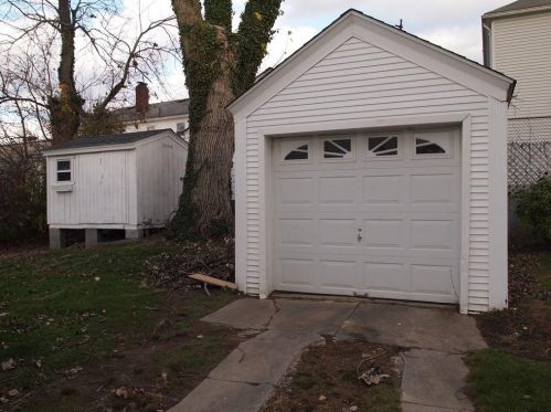 49 Aldine St, Providence RI 02909-3906 exterior