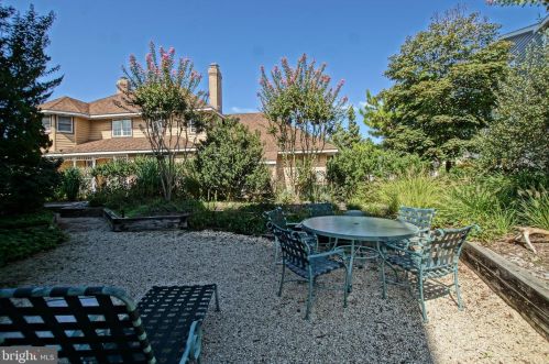 302 Cpe Shr Dr, Lewes DE 19958-3101 exterior