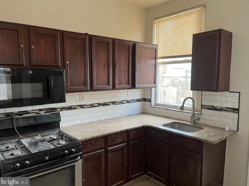 1433 56th St, Philadelphia PA  19143-4735 exterior