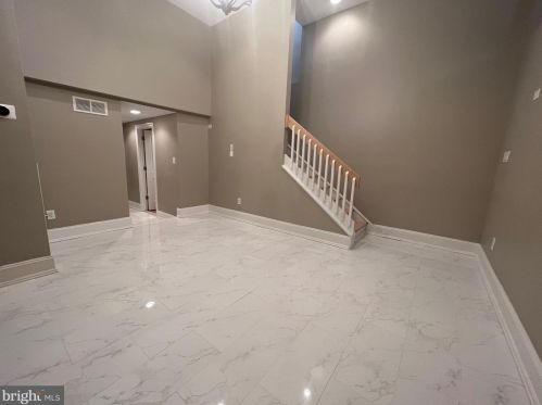 913 Lawrence St, Philadelphia PA  19123-1415 exterior