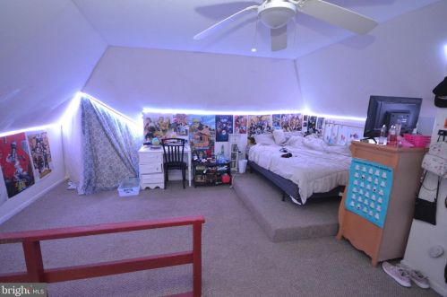 225 Holly Ave, Pitman NJ  08071-1256 exterior