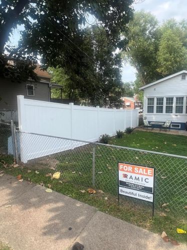 4005 Schiller Pl, Saint Louis MO 63116-3347 exterior