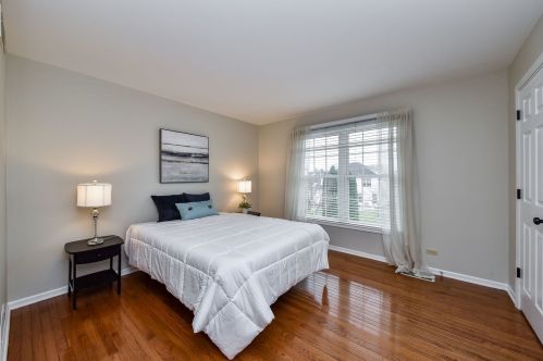 2256 Haider Ave, Naperville IL 60564-4302 exterior