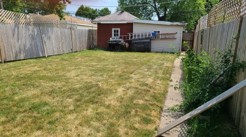 7841 Michigan Ave, Chicago IL  60619-2305 exterior