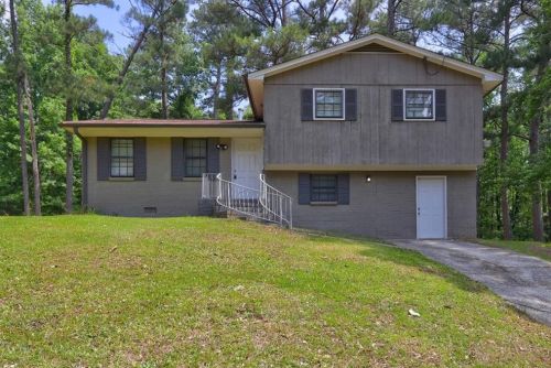 5415 Morning Creek Cir, Atlanta, GA 30349-3535