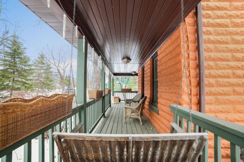 817 County Rd B, Saint Paul MN 55113-4532 exterior