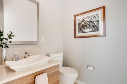 2679 Acorn Ave, Atlanta GA 30305-3703 exterior