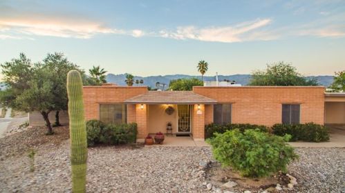 8811 7th St, Tucson, AZ 85710-3003