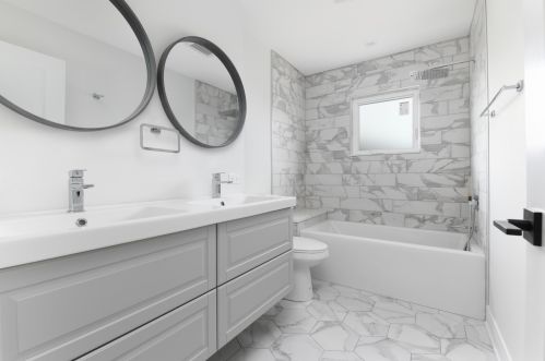 7421 Ottawa Ave, Chicago IL  60631-4238 exterior