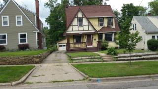 1112 Cherry St, Kalamazoo, MI 49008-1820