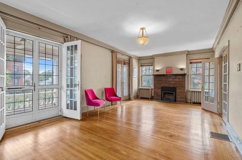 5701 Elgin St, Pittsburgh PA 15206-1635 exterior