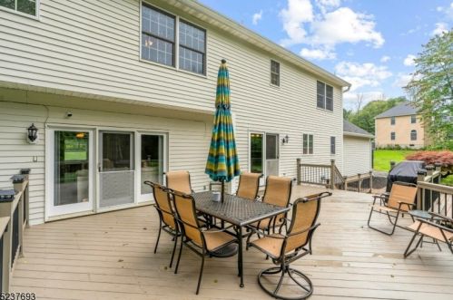 75 Hidden Glen Dr, Sparta NJ  07871-3843 exterior