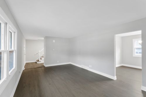 202 Walnut Dr, Saint Charles IL  60174-1540 exterior