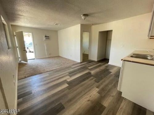 2731 Belmont Ave, Phoenix AZ 85020-4721 exterior