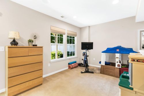 41 Pate Dr, Middletown NJ 07748-1750 exterior