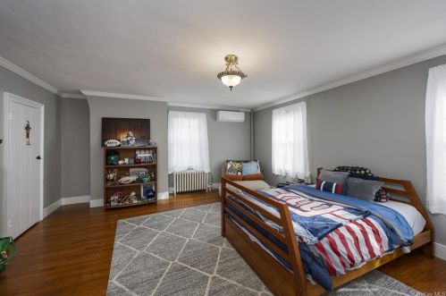 25 Broad St, Fishkill NY  12524-1836 exterior