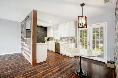 508 Bramble Dr, Austin TX  78745-3113 exterior