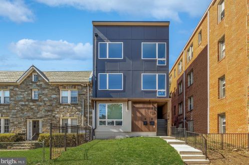 2718 4th St, Washington, DC 20002-1256