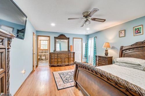 48 Morgan Ln, Bridgewater NJ 08807-3008 exterior