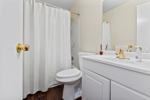 1841 Mansard Dr, Saint Louis MO 63125-2336 exterior