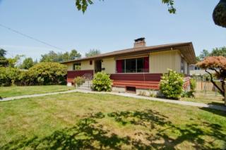 6530 18th Ave, Seattle WA  98115-6846 exterior