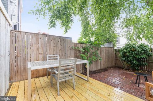 1229 I St, Washington DC  20003-4109 exterior