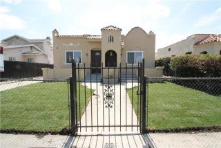 530 84th St, Los Angeles, CA 90044-5814