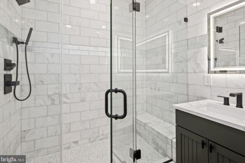 327 Upshur St, Washington DC 20011-5316 exterior