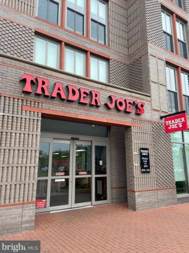 802 A St, Washington DC  20003-1340 exterior