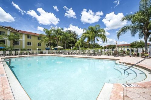 8294 Key Royal Cir, Naples, FL 34119-6803