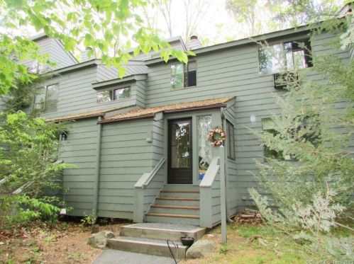 374 Trailsend Dr, Torrington CT 06790-2246 exterior