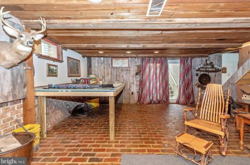 265 Old State Rd, Limerick PA 19468-3214 exterior