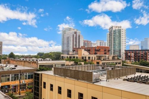 1464 Michigan Ave, Chicago IL  60605-3711 exterior