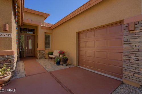 35713 32nd Ave, Phoenix, AZ 85086-2223