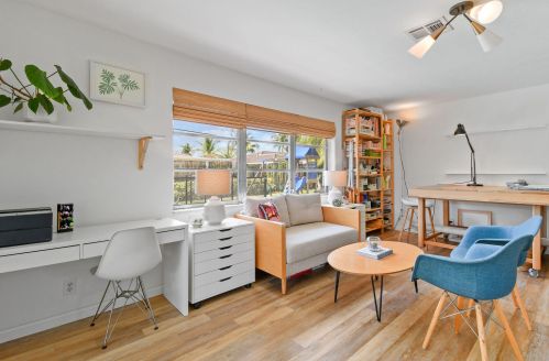 1330 27 Ave, Boynton Beach FL 33435-7529 exterior