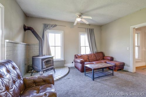 15058 Keller Ave, Cedar Springs MI 49319-9733 exterior