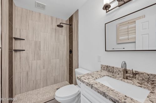 11216 33rd Ave, Phoenix AZ 85029-4105 exterior