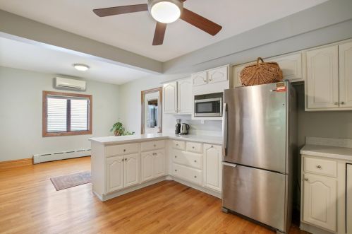 5223 Leamington Ave, Chicago IL 60651-2922 exterior